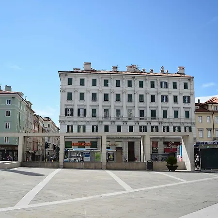Caccia Trieste