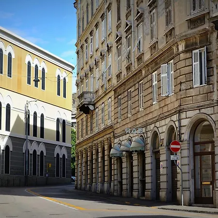 Caccia Bed & Breakfast *